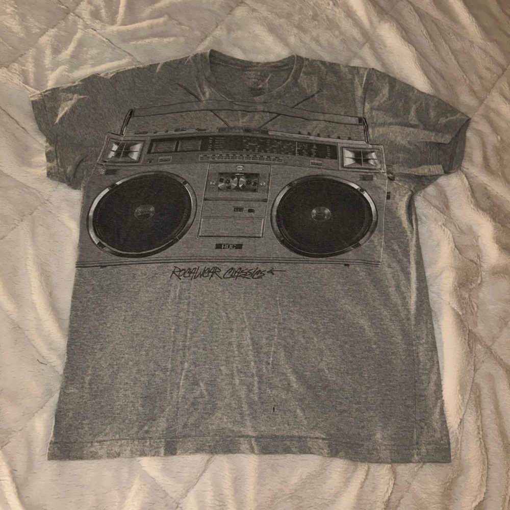 Rocawear Gray Mens Graphic T-Shirt with Boombox Design, Size XL